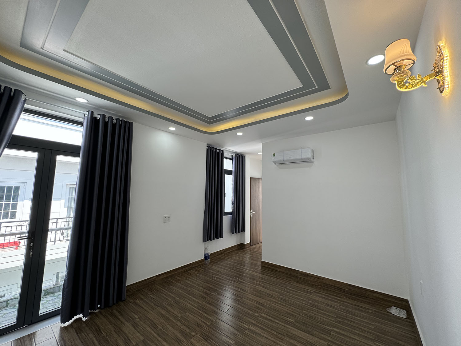 Bán nhà Nơ Trang Long, Quận Bình Thạnh Tuyệt phẩm B.thự Mini 3 lầu thiết kế Singapore hẻm ôtô 7 chỗ